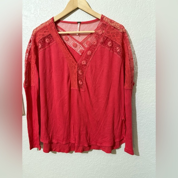 Free People Lola Lace Trim V-Neck Top Sz Small - Picture 1 of 7